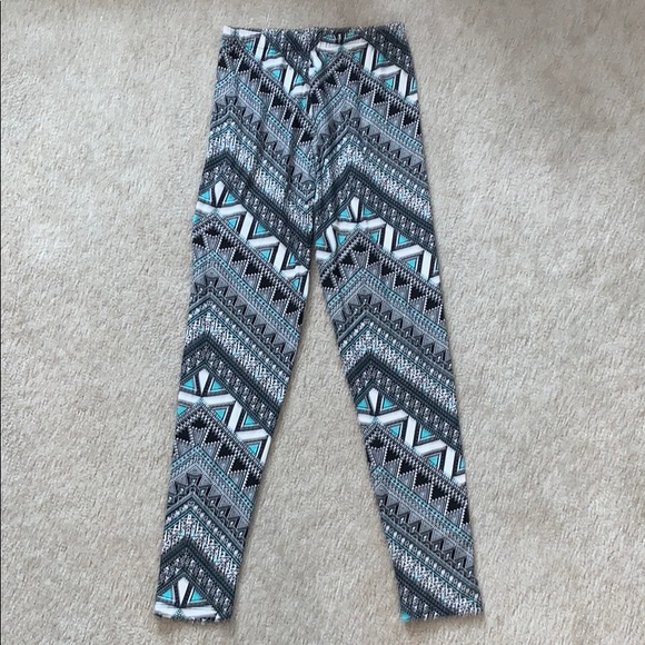 Leggings NWOT in Geometrical Pattern - Picture 3 of 7